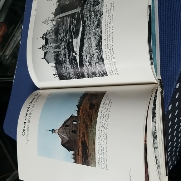 ✨ALASKA COFFEE TABLE BOOK - Picture 9 of 11